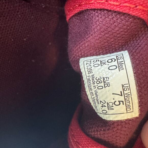 Vans Era Racing Red Gum bottom Mens size 6 Womens size 7.5 - Picture 7 of 10